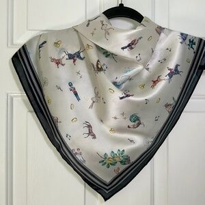 Fable England Twelve Days of Christmas Scarf - NWT